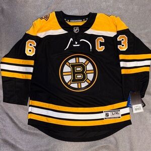 Brand New NHL Brad Marchand Boston Bruins Hockey Jersey - Black, Gold & White